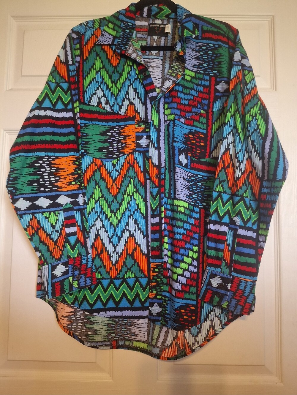 Frontier Series Men's Geometric Print Button-Up Shirt